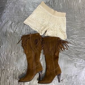 Love Kuvaa white knitted shorts / Matisse brown suede boots
